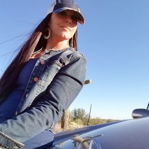 Meet your Posher, Theresa